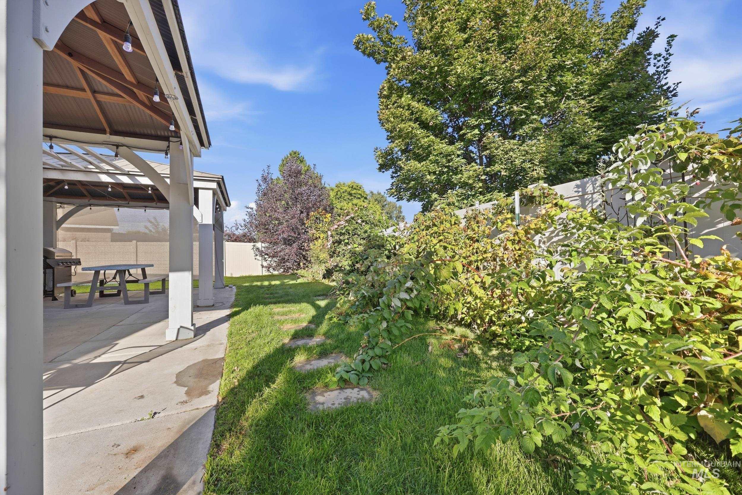 10690 Hackberry St, Nampa, Idaho 83687, 4 Bedrooms, 2 Bathrooms, Residential For Sale, Price $424,900, 99001172