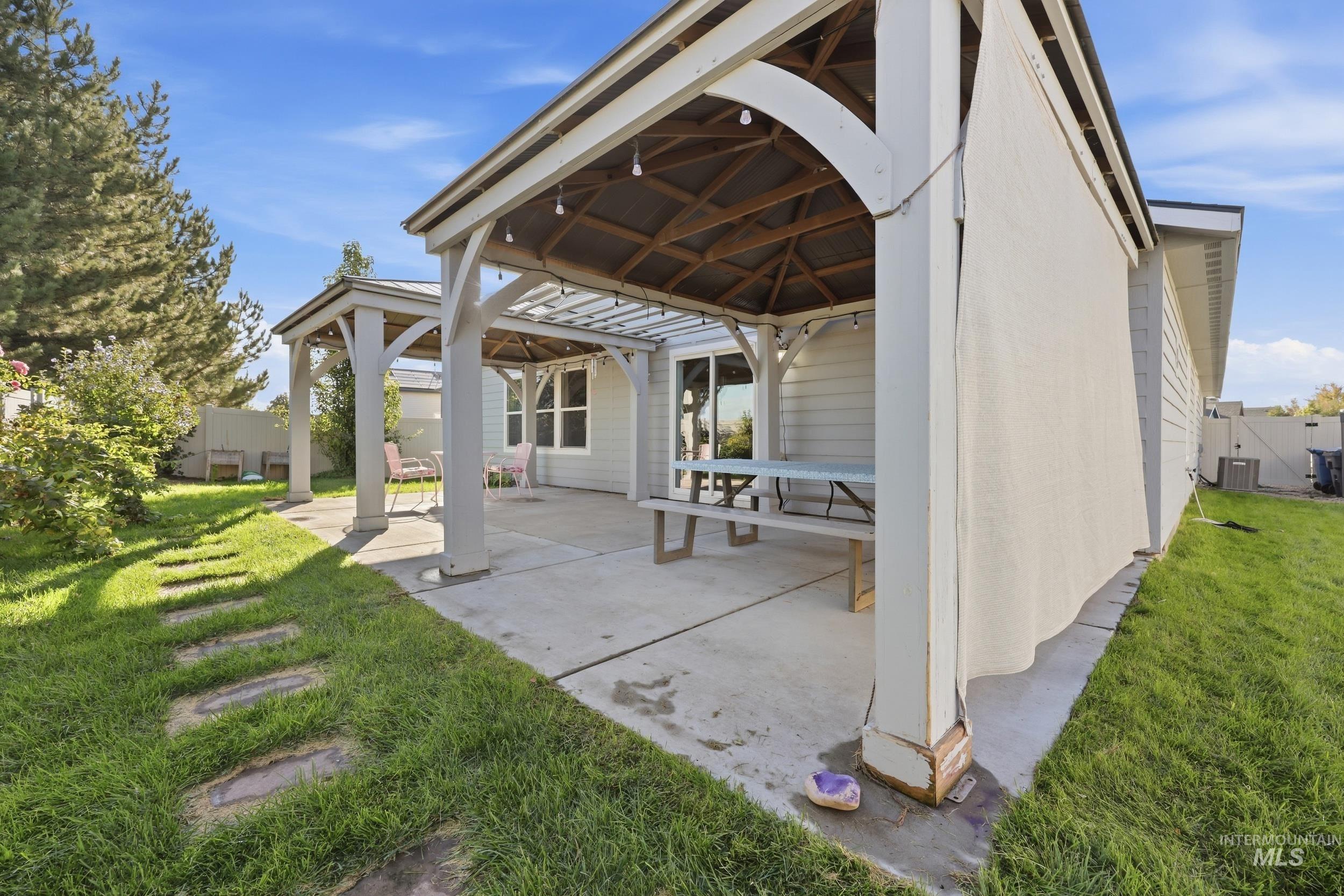 10690 Hackberry St, Nampa, Idaho 83687, 4 Bedrooms, 2 Bathrooms, Residential For Sale, Price $424,900, 99001172