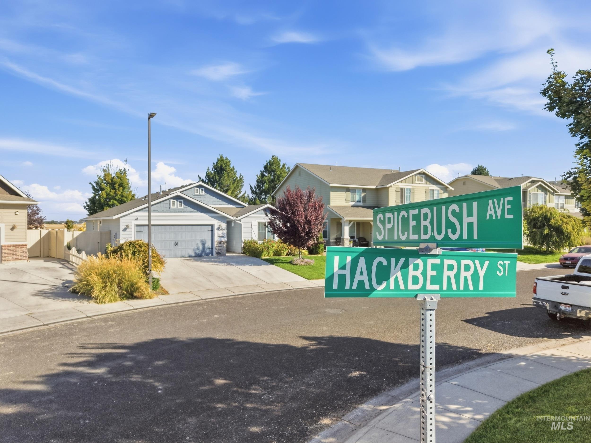 10690 Hackberry St, Nampa, Idaho 83687, 4 Bedrooms, 2 Bathrooms, Residential For Sale, Price $424,900, 99001172