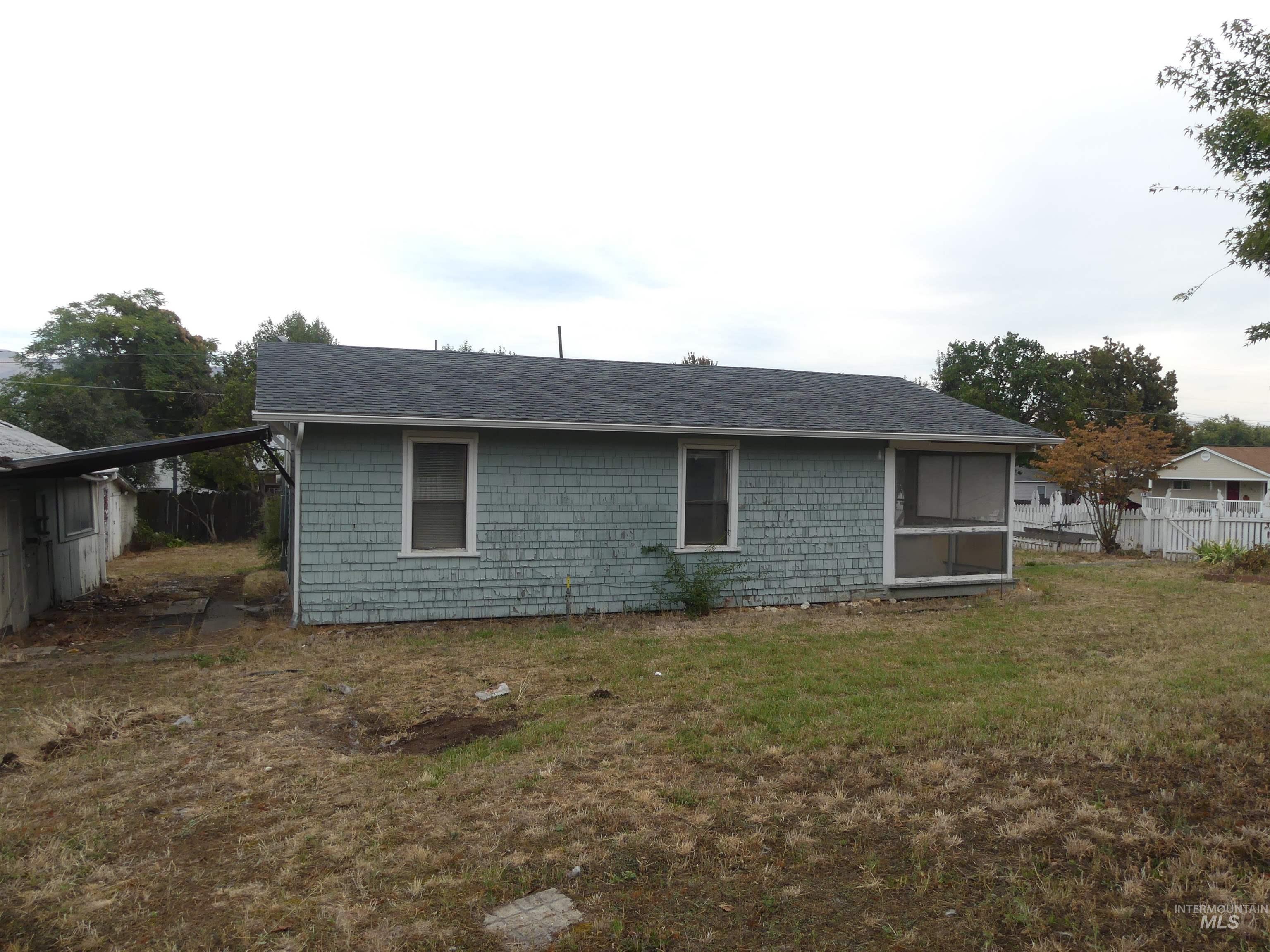 1428 18th St, Lewiston, Idaho 83501, 3 Bedrooms, 1 Bathroom, Residential For Sale, Price $199,000, 99001173