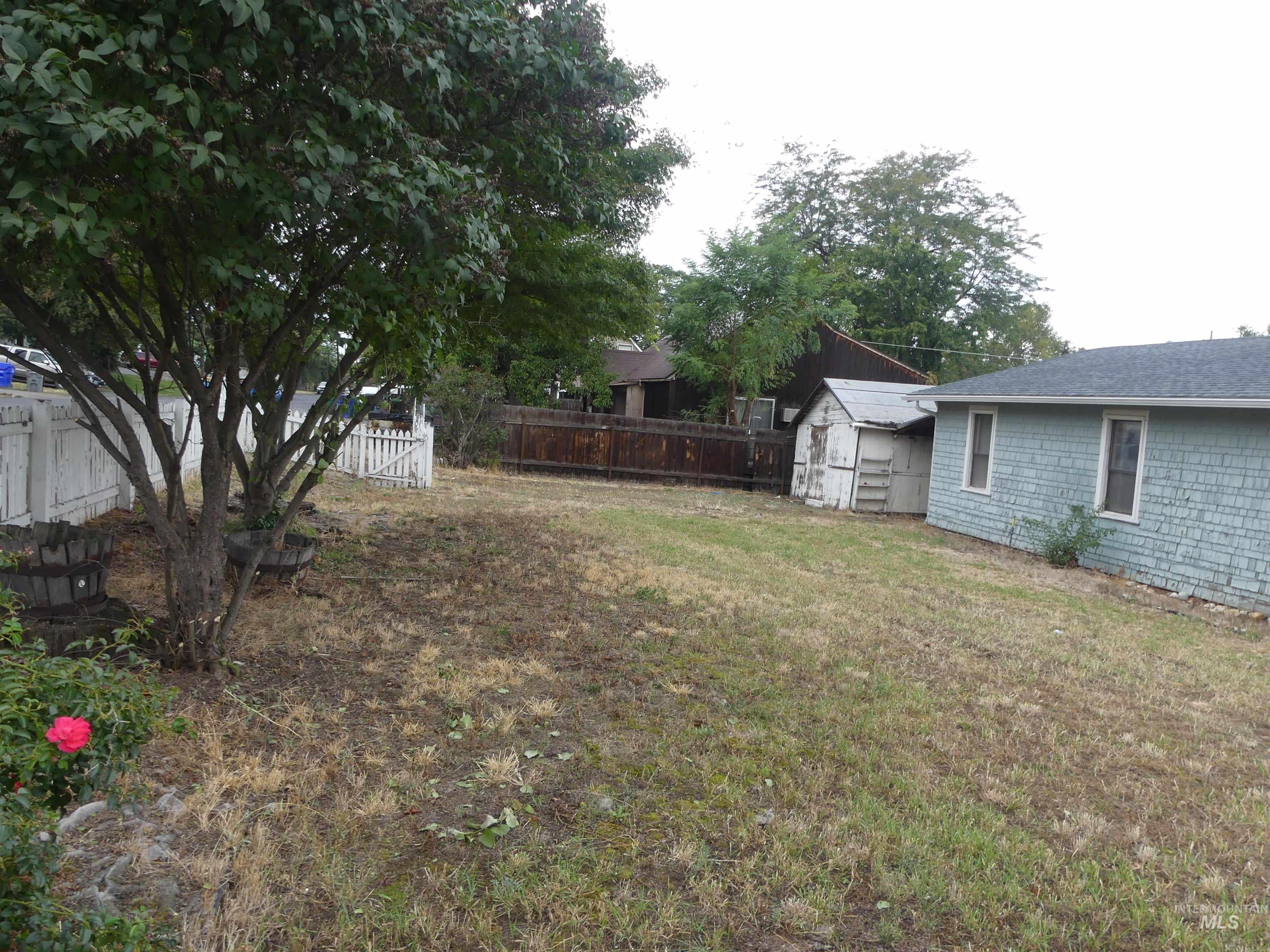 1428 18th St, Lewiston, Idaho 83501, 3 Bedrooms, 1 Bathroom, Residential For Sale, Price $199,000, 99001173