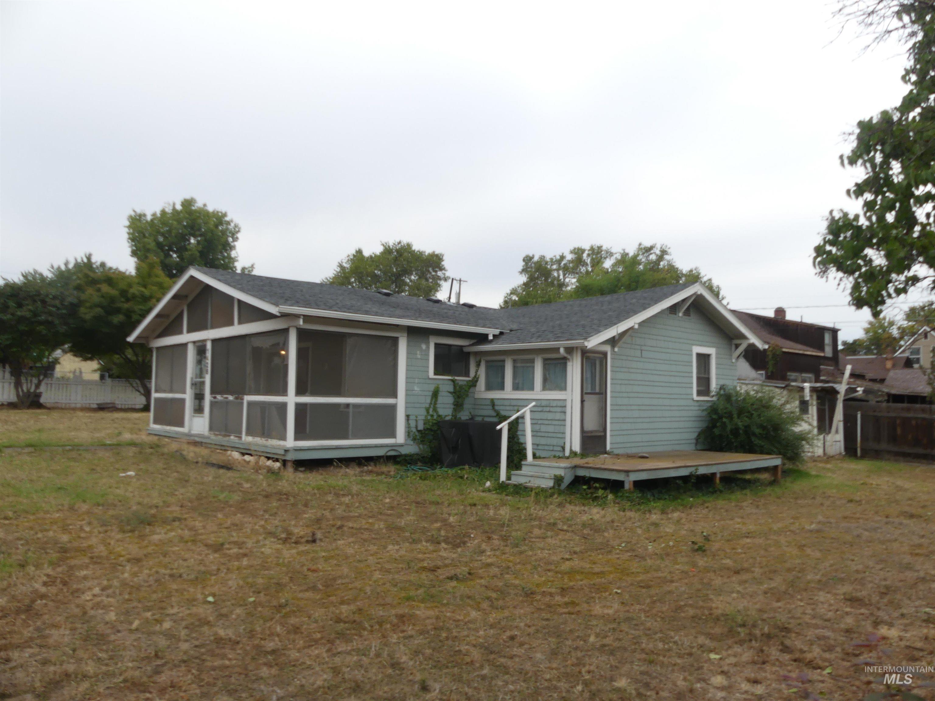 1428 18th St, Lewiston, Idaho 83501, 3 Bedrooms, 1 Bathroom, Residential For Sale, Price $199,000, 99001173