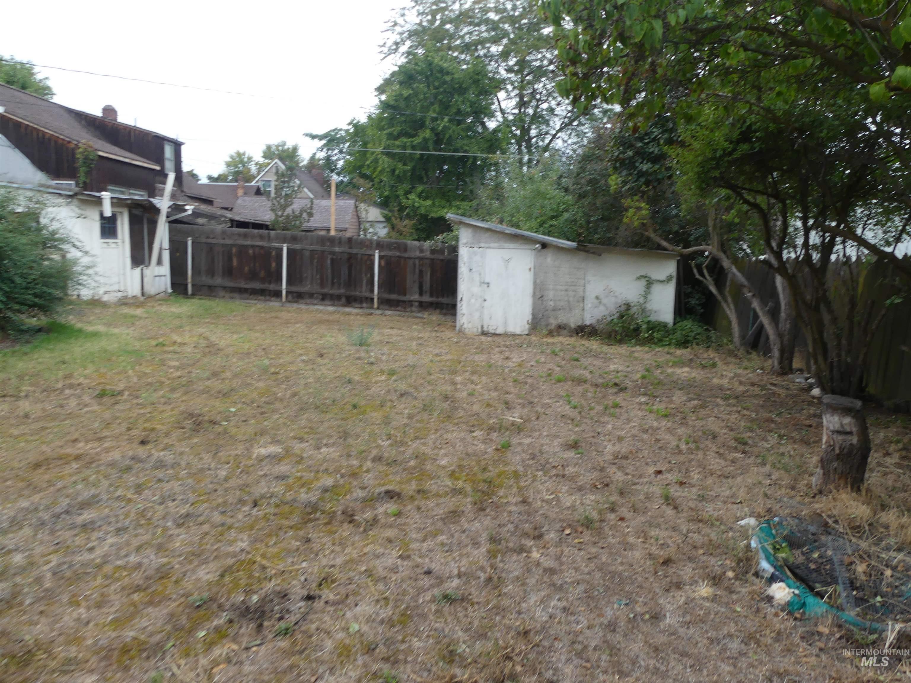 1428 18th St, Lewiston, Idaho 83501, 3 Bedrooms, 1 Bathroom, Residential For Sale, Price $199,000, 99001173