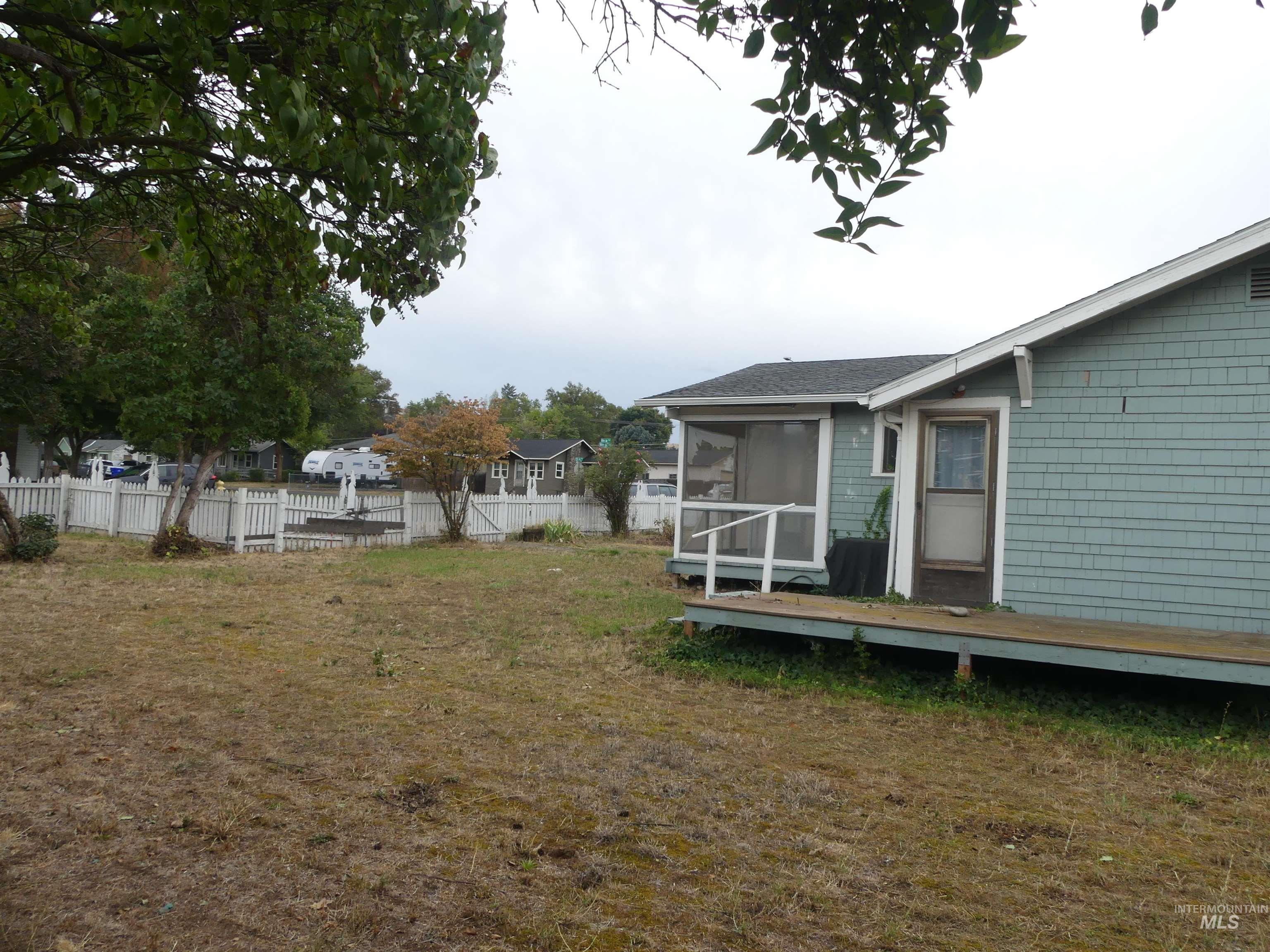 1428 18th St, Lewiston, Idaho 83501, 3 Bedrooms, 1 Bathroom, Residential For Sale, Price $199,000, 99001173