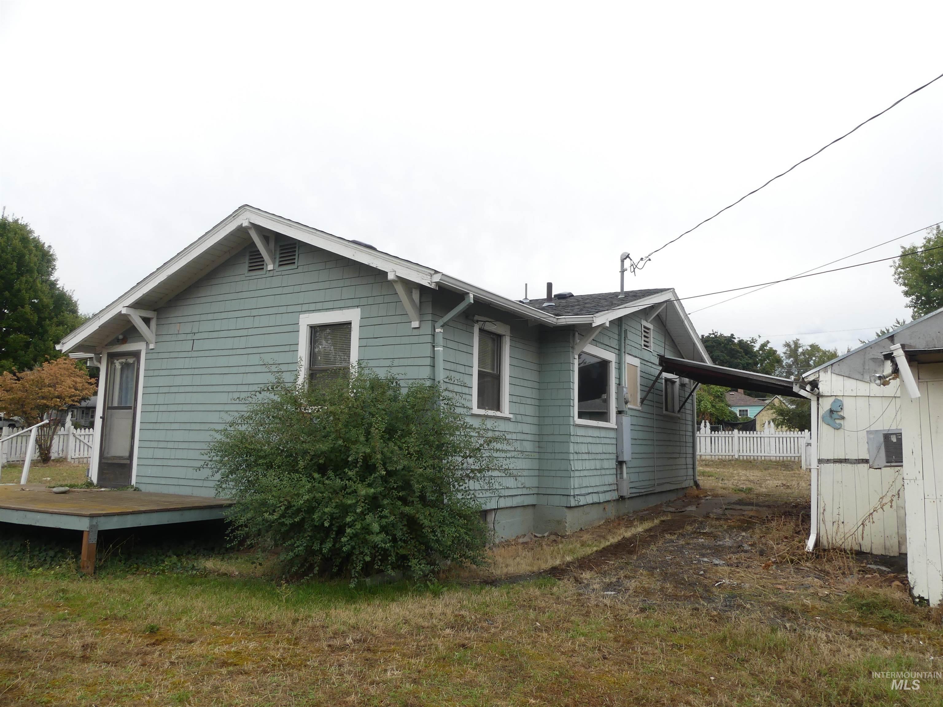 1428 18th St, Lewiston, Idaho 83501, 3 Bedrooms, 1 Bathroom, Residential For Sale, Price $199,000, 99001173