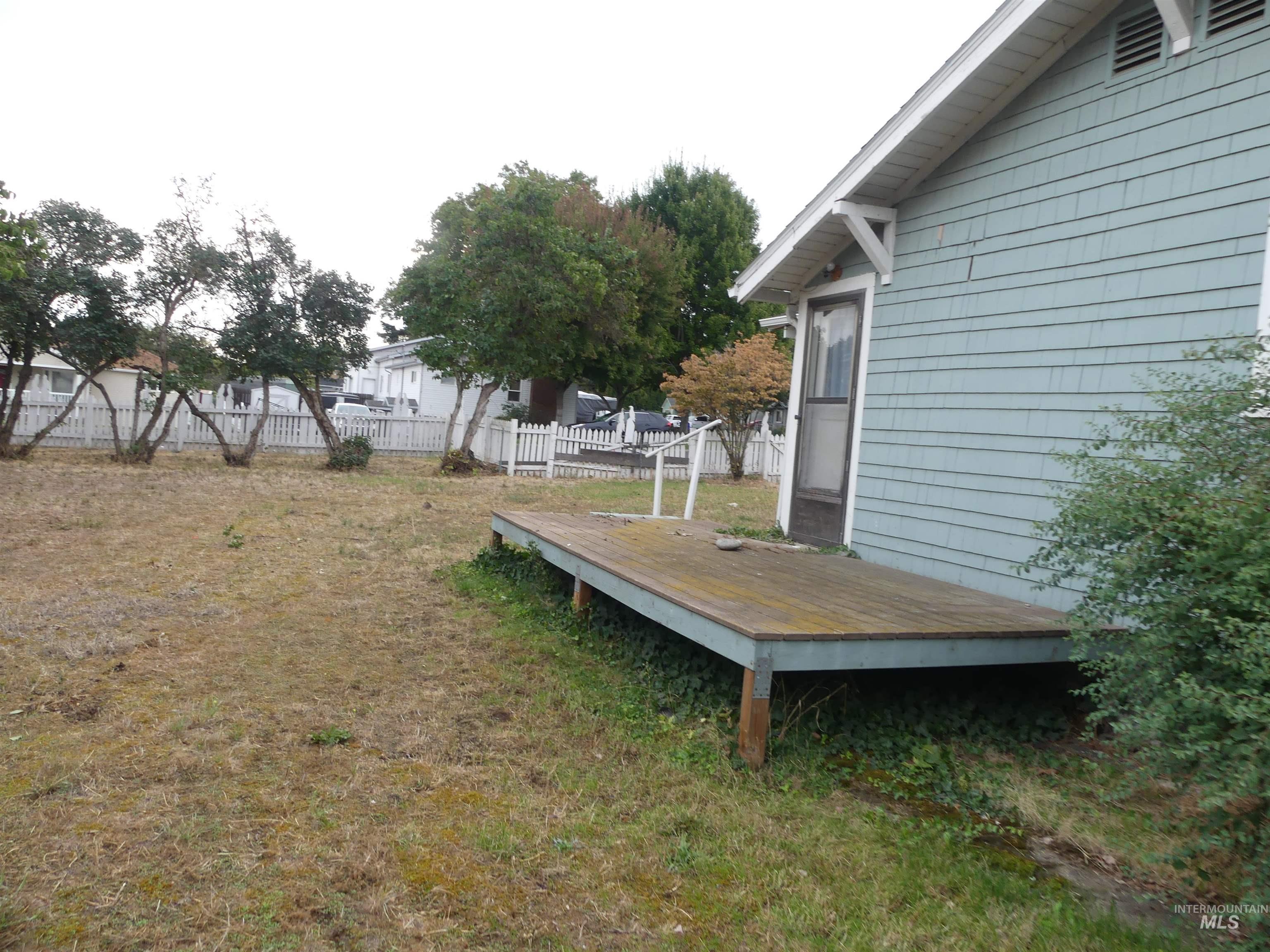 1428 18th St, Lewiston, Idaho 83501, 3 Bedrooms, 1 Bathroom, Residential For Sale, Price $199,000, 99001173