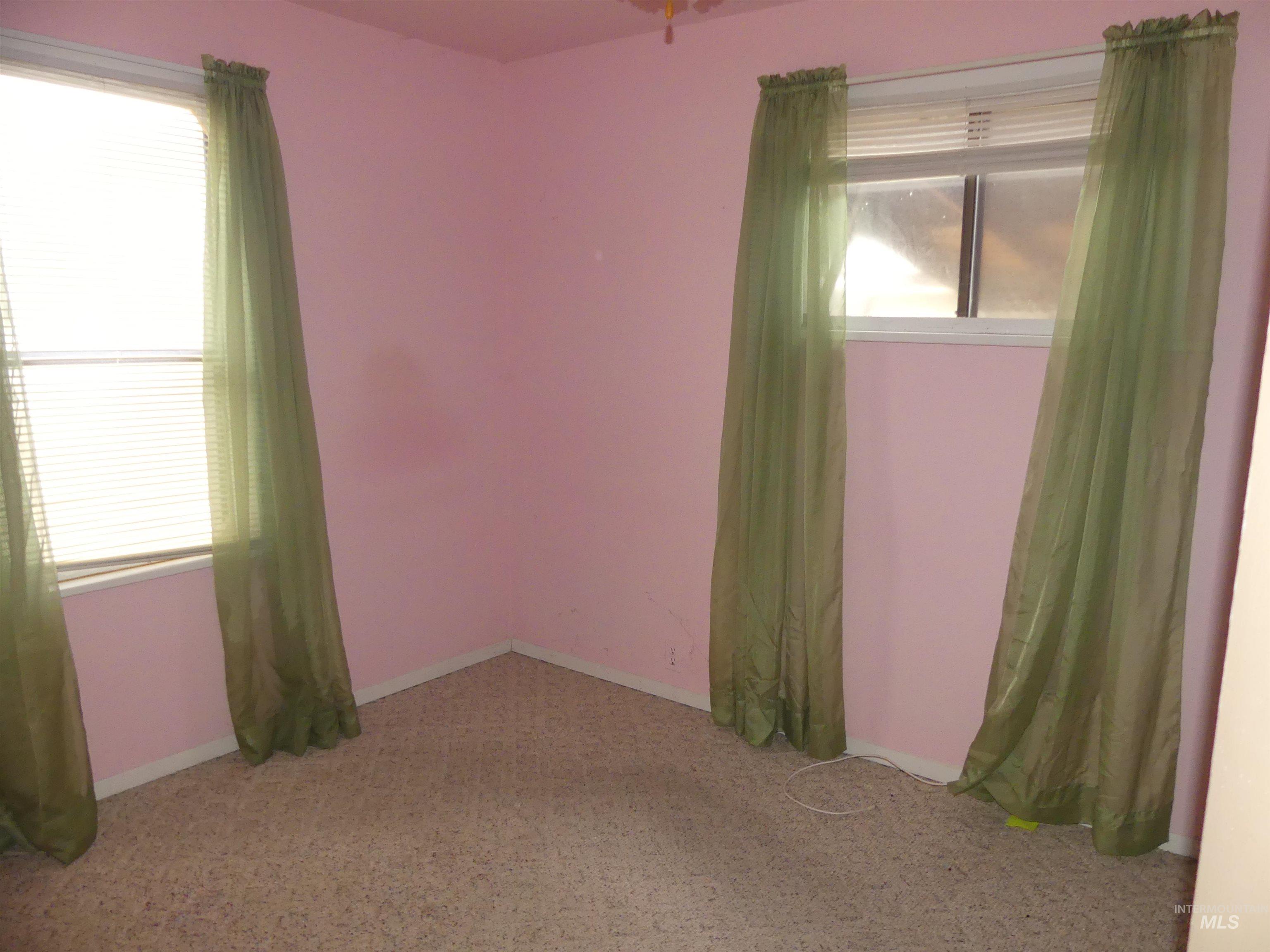 1428 18th St, Lewiston, Idaho 83501, 3 Bedrooms, 1 Bathroom, Residential For Sale, Price $199,000, 99001173