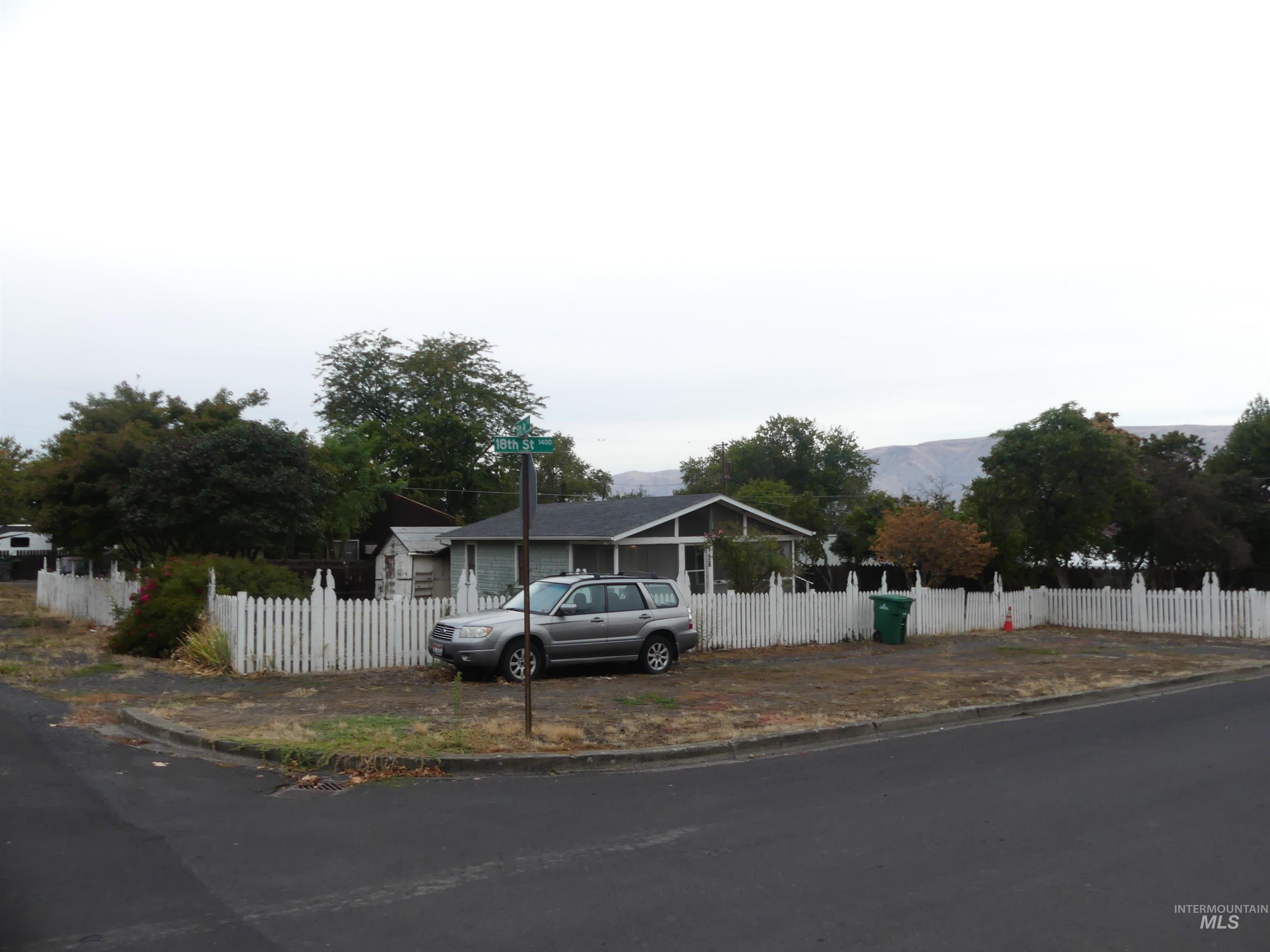 1428 18th St, Lewiston, Idaho 83501, 3 Bedrooms, 1 Bathroom, Residential For Sale, Price $199,000, 99001173