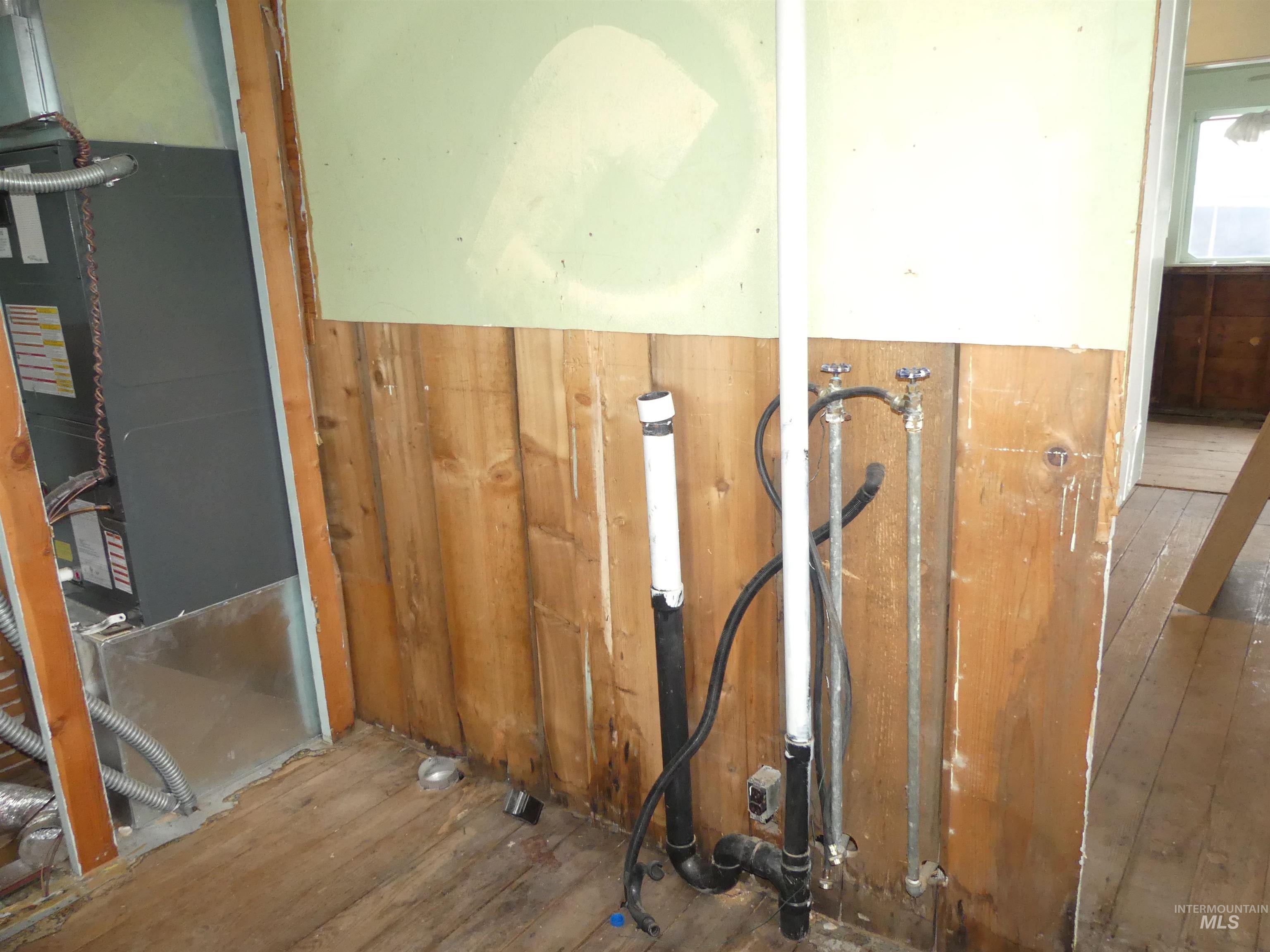 1428 18th St, Lewiston, Idaho 83501, 3 Bedrooms, 1 Bathroom, Residential For Sale, Price $199,000, 99001173