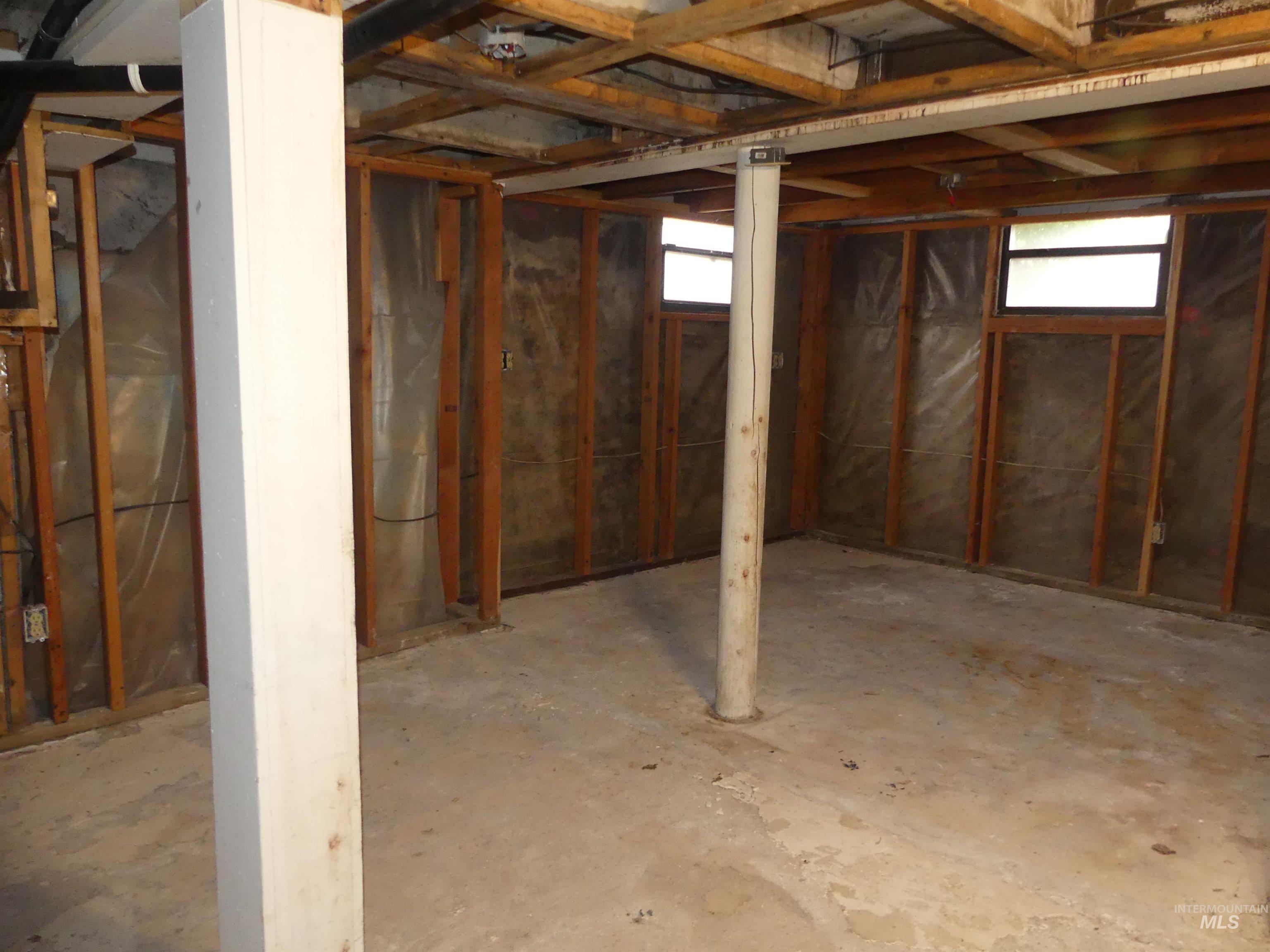 1428 18th St, Lewiston, Idaho 83501, 3 Bedrooms, 1 Bathroom, Residential For Sale, Price $199,000, 99001173