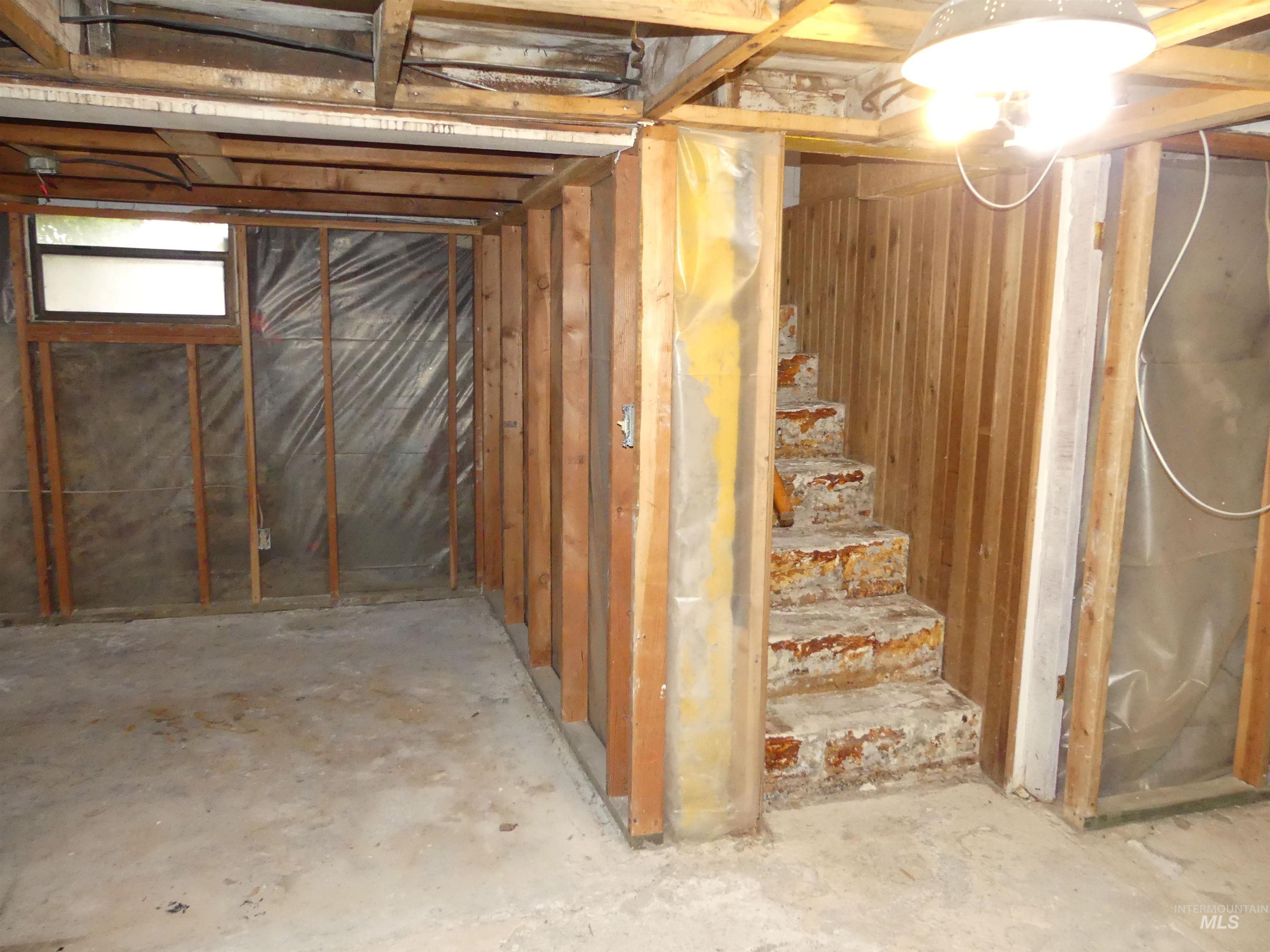 1428 18th St, Lewiston, Idaho 83501, 3 Bedrooms, 1 Bathroom, Residential For Sale, Price $199,000, 99001173