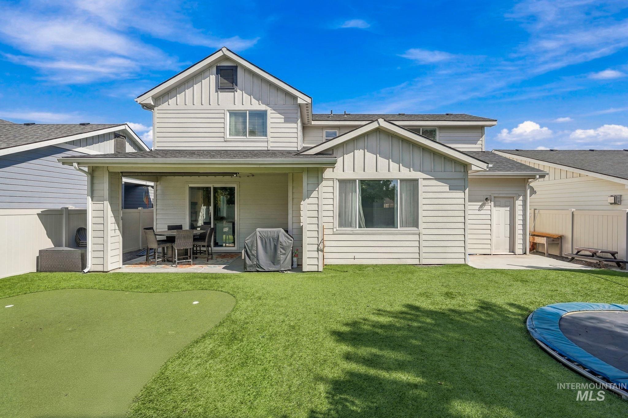 365 N Tullshire, Eagle, Idaho 83616, 4 Bedrooms, 3.5 Bathrooms, Residential For Sale, Price $739,900, 99001174