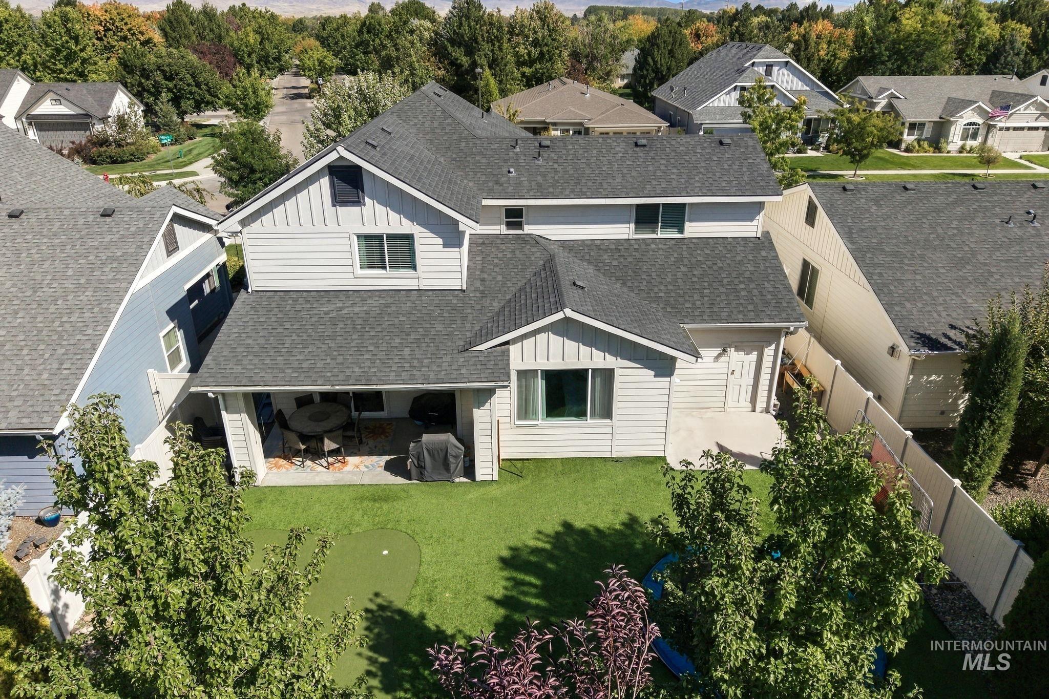 365 N Tullshire, Eagle, Idaho 83616, 4 Bedrooms, 3.5 Bathrooms, Residential For Sale, Price $739,900, 99001174