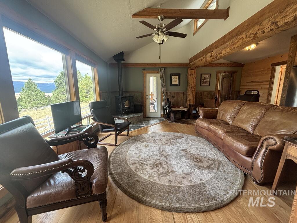 10092 Timberrim Drive, Cascade, Idaho 83611, 3 Bedrooms, 1 Bathroom, Residential For Sale, Price $549,900, 99001176