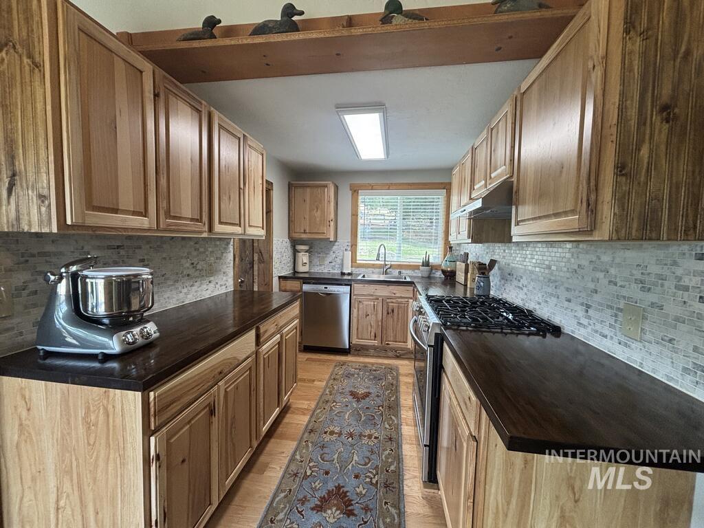 10092 Timberrim Drive, Cascade, Idaho 83611, 3 Bedrooms, 1 Bathroom, Residential For Sale, Price $549,900, 99001176