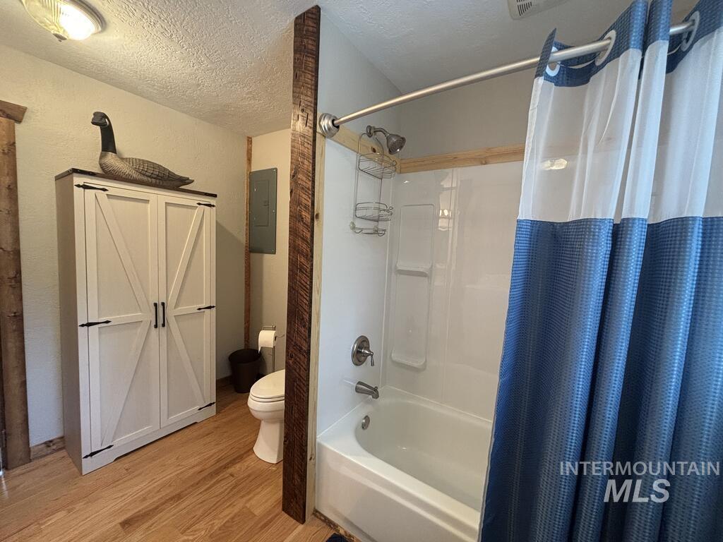 10092 Timberrim Drive, Cascade, Idaho 83611, 3 Bedrooms, 1 Bathroom, Residential For Sale, Price $549,900, 99001176