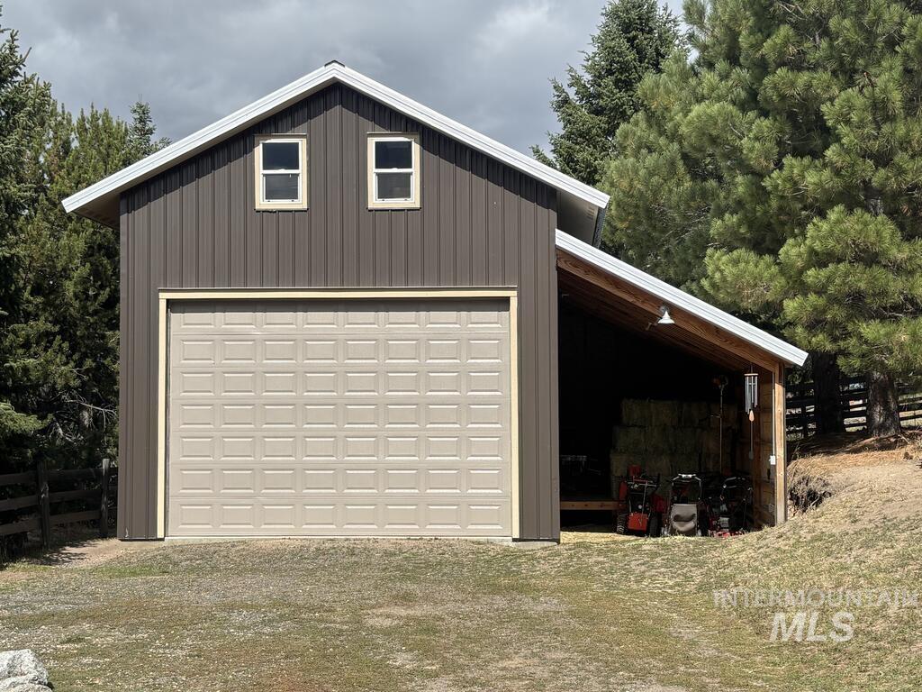 10092 Timberrim Drive, Cascade, Idaho 83611, 3 Bedrooms, 1 Bathroom, Residential For Sale, Price $549,900, 99001176