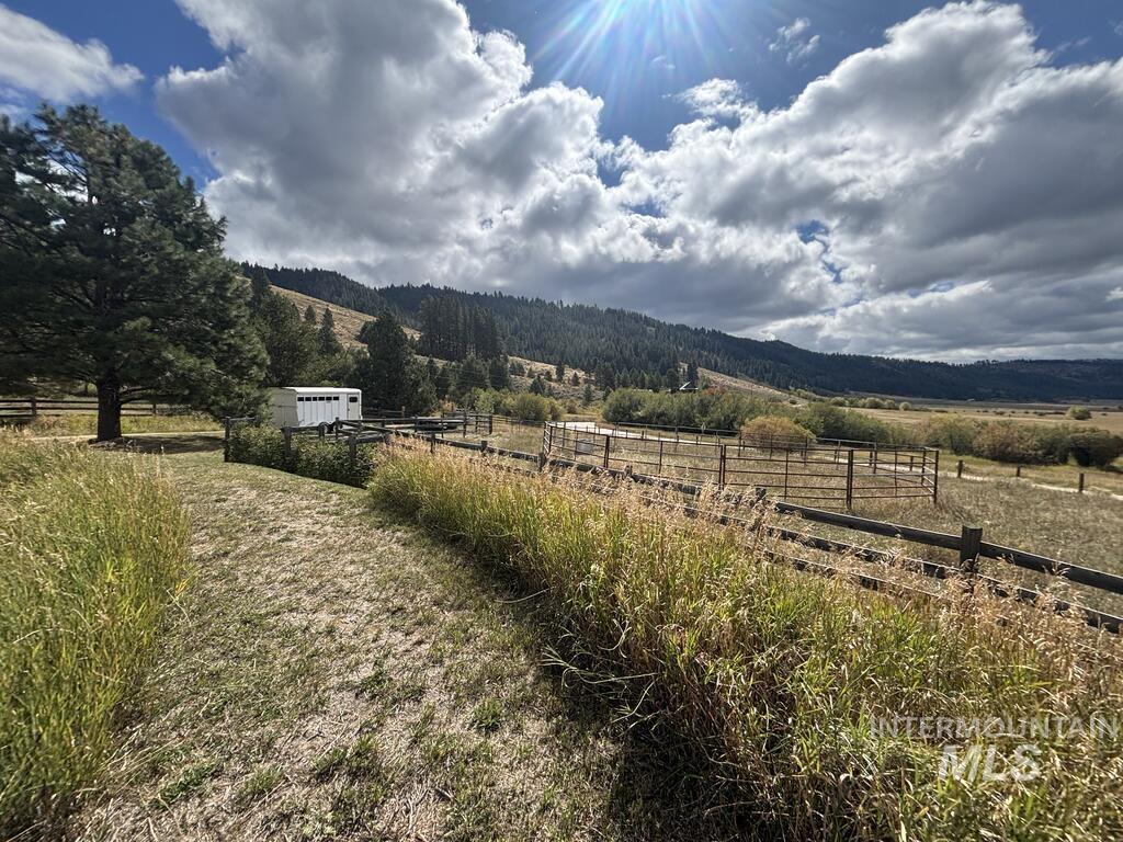 10092 Timberrim Drive, Cascade, Idaho 83611, 3 Bedrooms, 1 Bathroom, Residential For Sale, Price $549,900, 99001176