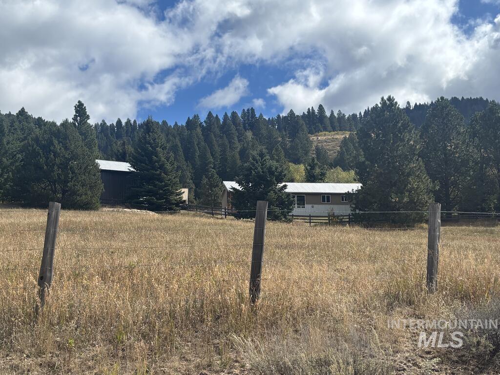 10092 Timberrim Drive, Cascade, Idaho 83611, 3 Bedrooms, 1 Bathroom, Residential For Sale, Price $549,900, 99001176
