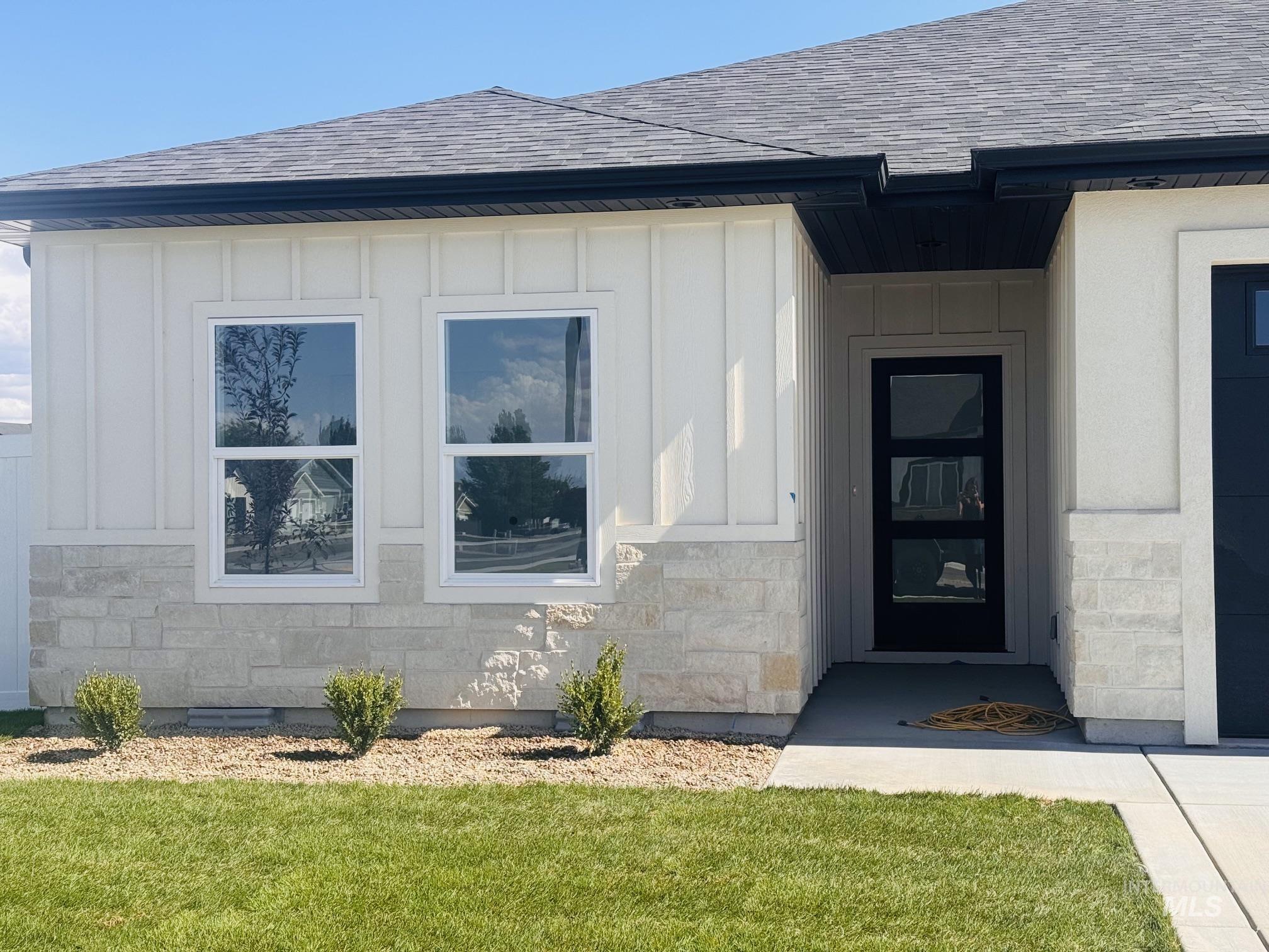 2116 Regan Street, Jerome, Idaho 83338, 3 Bedrooms, 2 Bathrooms, Residential For Sale, Price $439,900, 99001178