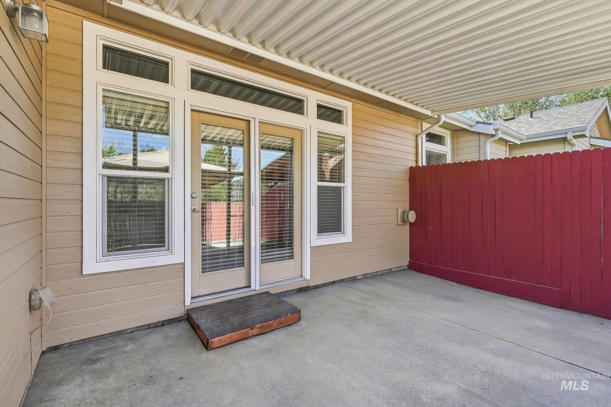 9482 W Granger Ct, Boise, Idaho 83704, 2 Bedrooms, 2 Bathrooms, Residential For Sale, Price $369,900, 99001179