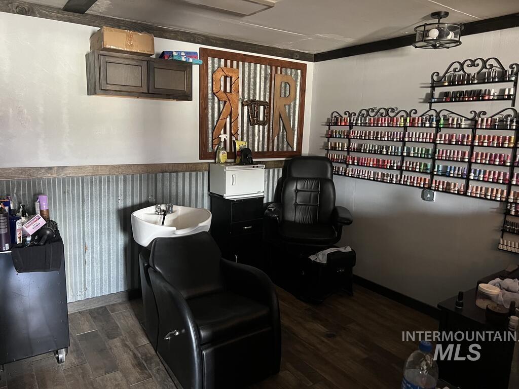 835 S Main Street, Cascade, Idaho 83611, Business/Commercial For Sale, Price $329,900, 99001181