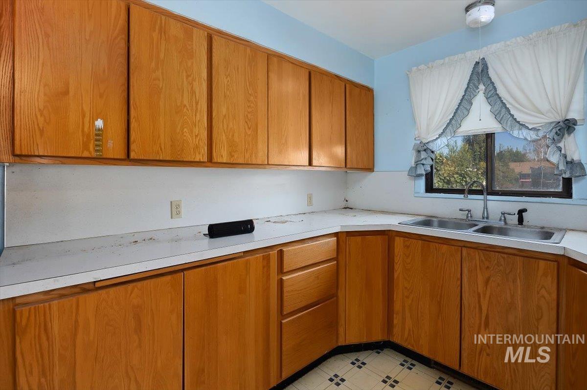 812 9th Ave East, Jerome, Idaho 83338, 3 Bedrooms, 1 Bathroom, Residential For Sale, Price $224,900, 99001182