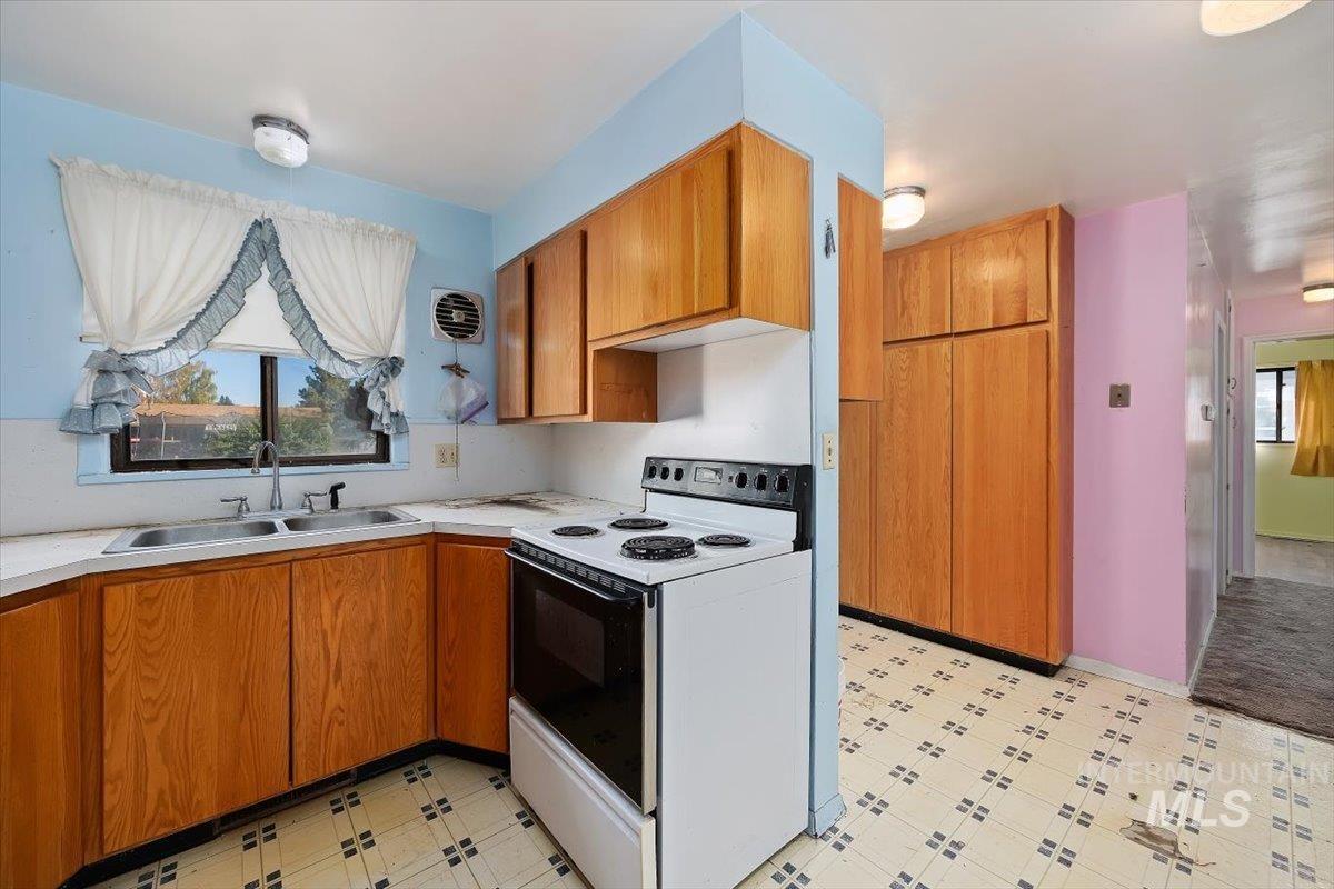 812 9th Ave East, Jerome, Idaho 83338, 3 Bedrooms, 1 Bathroom, Residential For Sale, Price $224,900, 99001182