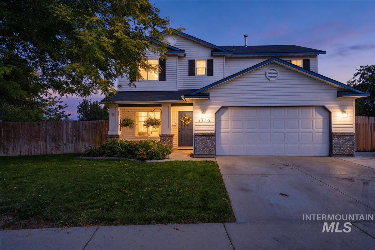 1340 N Golfview Way, Meridian, Idaho 83642, 4 Bedrooms, 2.5 Bathrooms, Residential For Sale, Price $526,600, 99001183