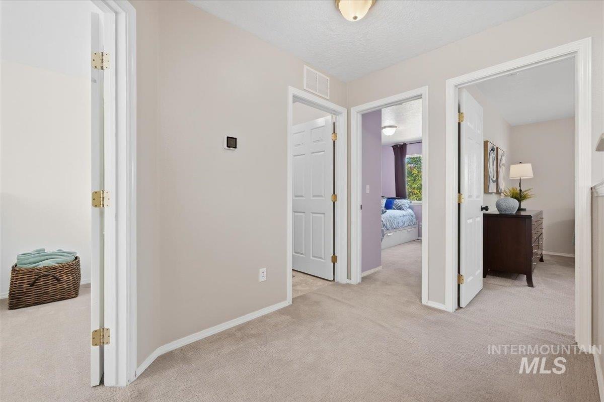 1340 N Golfview Way, Meridian, Idaho 83642, 4 Bedrooms, 2.5 Bathrooms, Residential For Sale, Price $526,600, 99001183