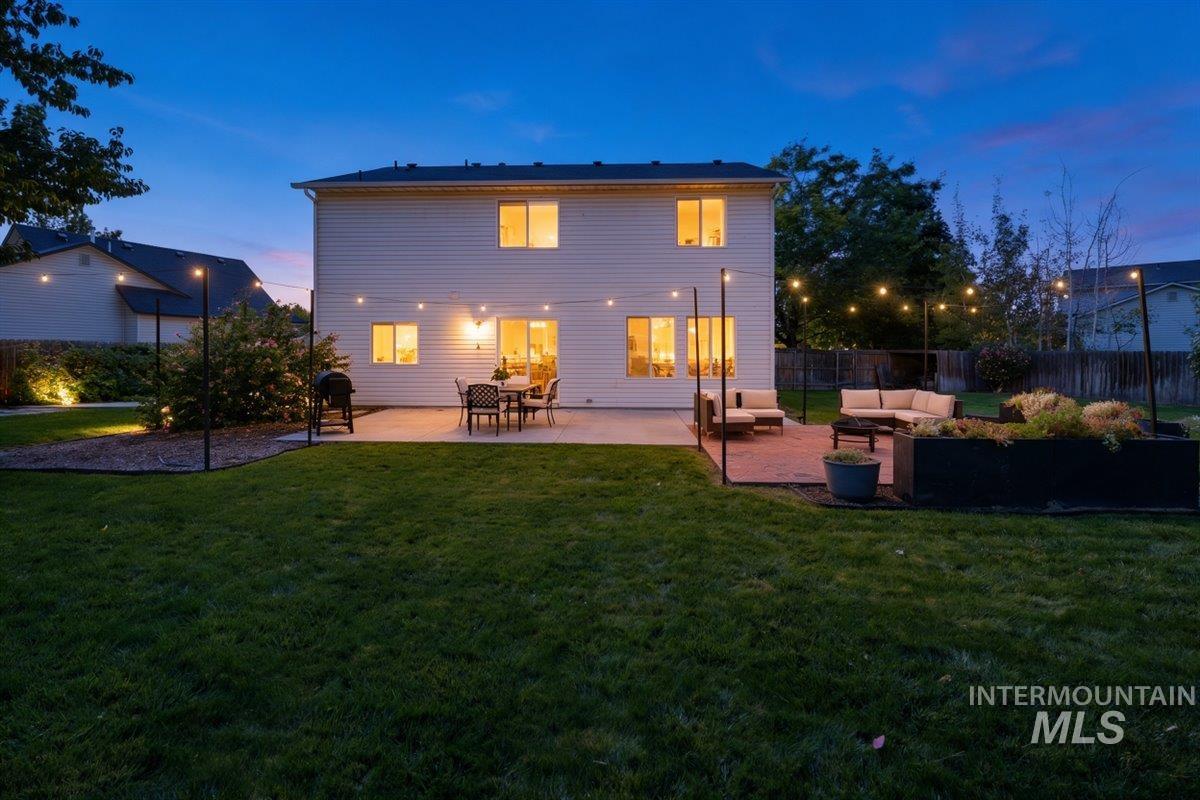 1340 N Golfview Way, Meridian, Idaho 83642, 4 Bedrooms, 2.5 Bathrooms, Residential For Sale, Price $526,600, 99001183
