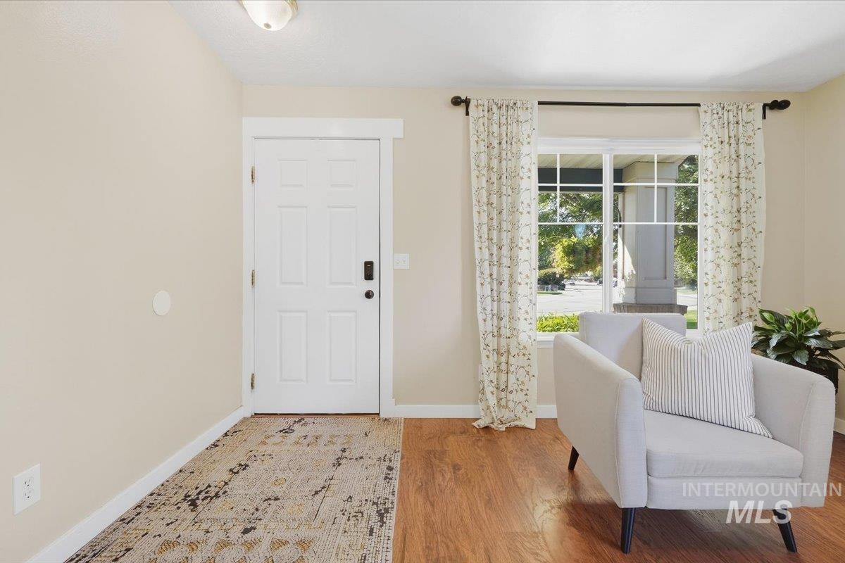 1340 N Golfview Way, Meridian, Idaho 83642, 4 Bedrooms, 2.5 Bathrooms, Residential For Sale, Price $526,600, 99001183