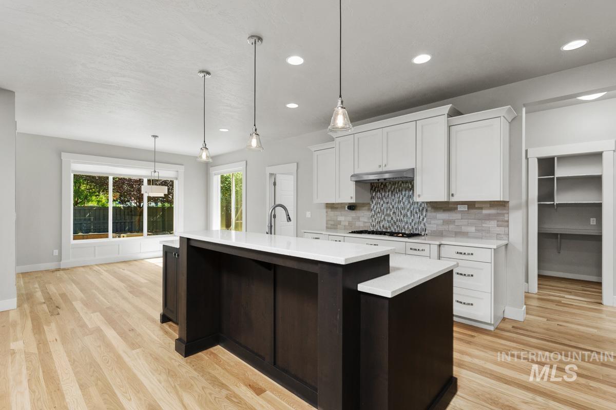 5214 S Wayland Ave, Meridian, Idaho 83642, 5 Bedrooms, 4.5 Bathrooms, Residential For Sale, Price $874,900, 99001184