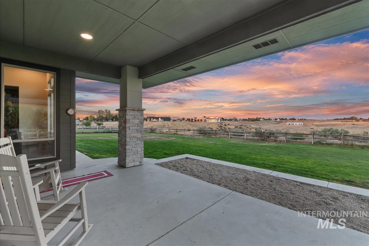 24398 Tombstone Ridge Ct, Middleton, Idaho 83644, 4 Bedrooms, 2.5 Bathrooms, Residential For Sale, Price $999,900, 99001189