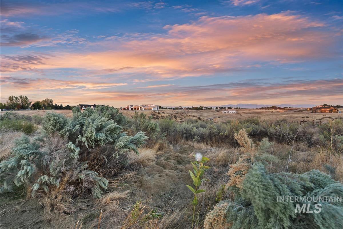 24398 Tombstone Ridge Ct, Middleton, Idaho 83644, 4 Bedrooms, 2.5 Bathrooms, Residential For Sale, Price $999,900, 99001189