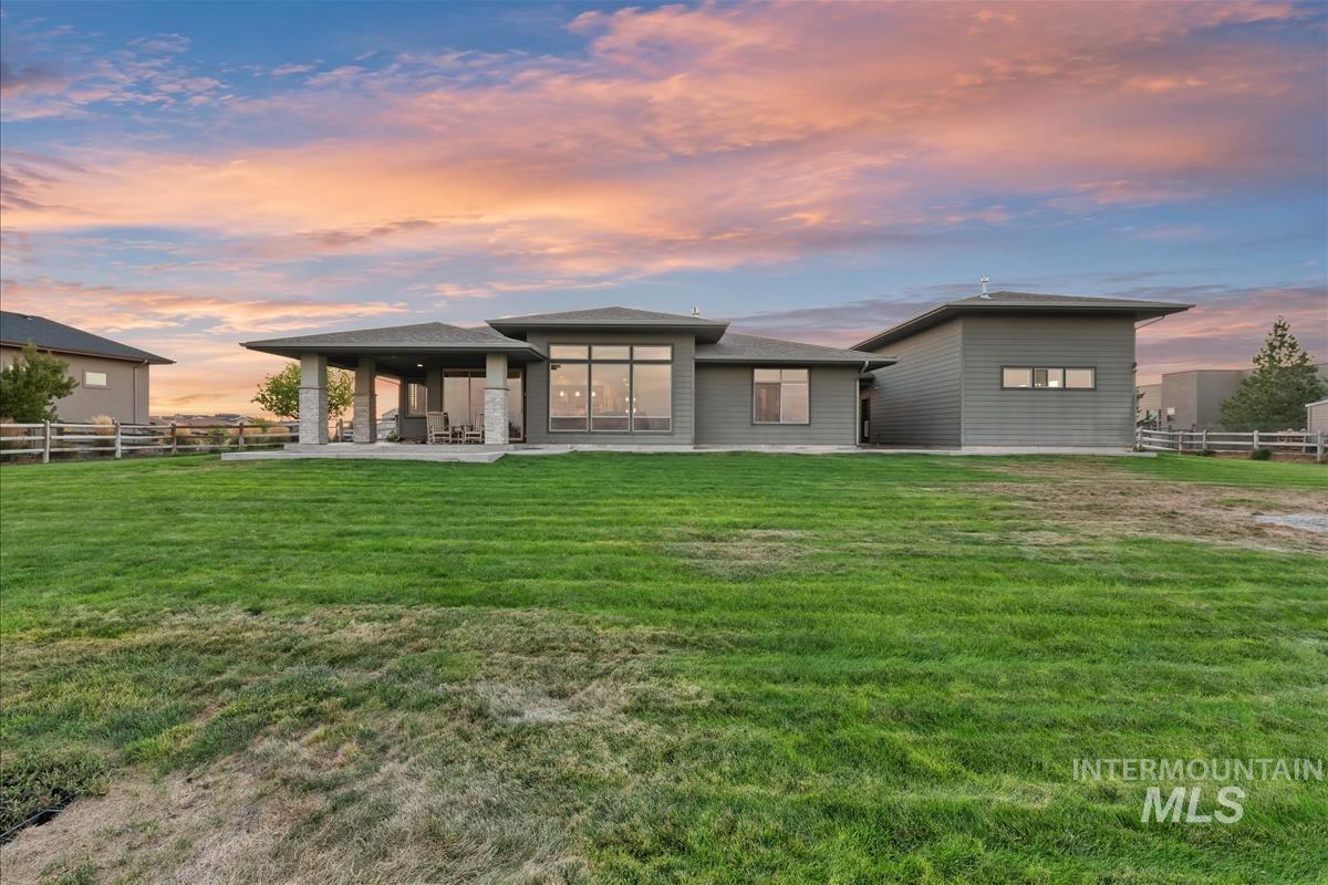 24398 Tombstone Ridge Ct, Middleton, Idaho 83644, 4 Bedrooms, 2.5 Bathrooms, Residential For Sale, Price $999,900, 99001189