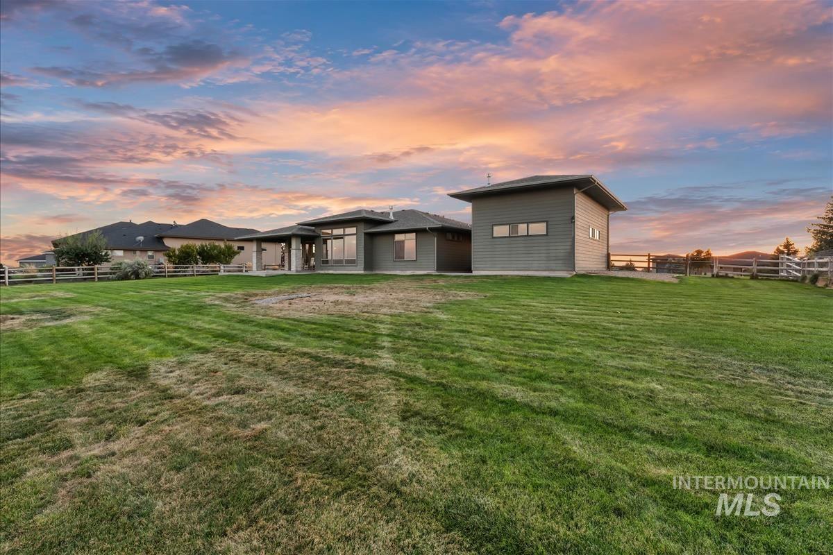 24398 Tombstone Ridge Ct, Middleton, Idaho 83644, 4 Bedrooms, 2.5 Bathrooms, Residential For Sale, Price $999,900, 99001189