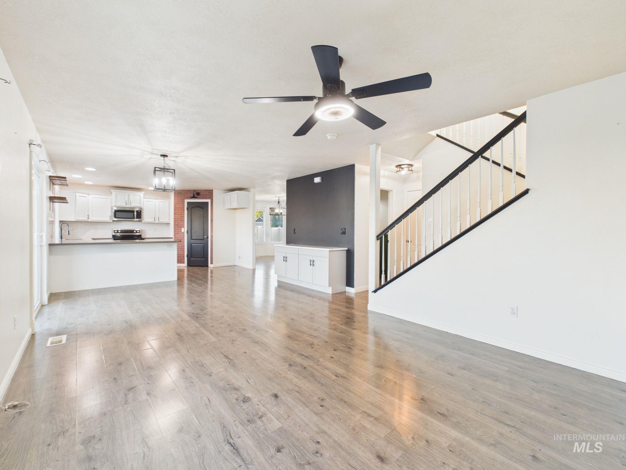 11202 W Radcliff St, Nampa, Idaho 83651, 4 Bedrooms, 2.5 Bathrooms, Residential For Sale, Price $485,000, 99001190