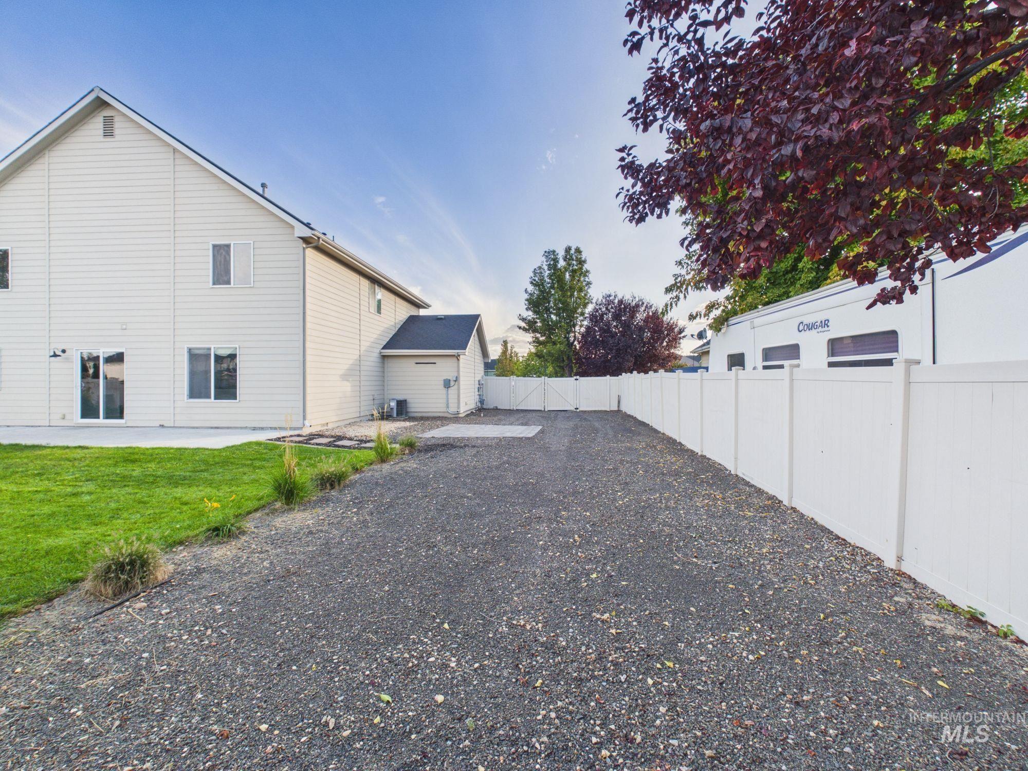 11202 W Radcliff St, Nampa, Idaho 83651, 4 Bedrooms, 2.5 Bathrooms, Residential For Sale, Price $485,000, 99001190