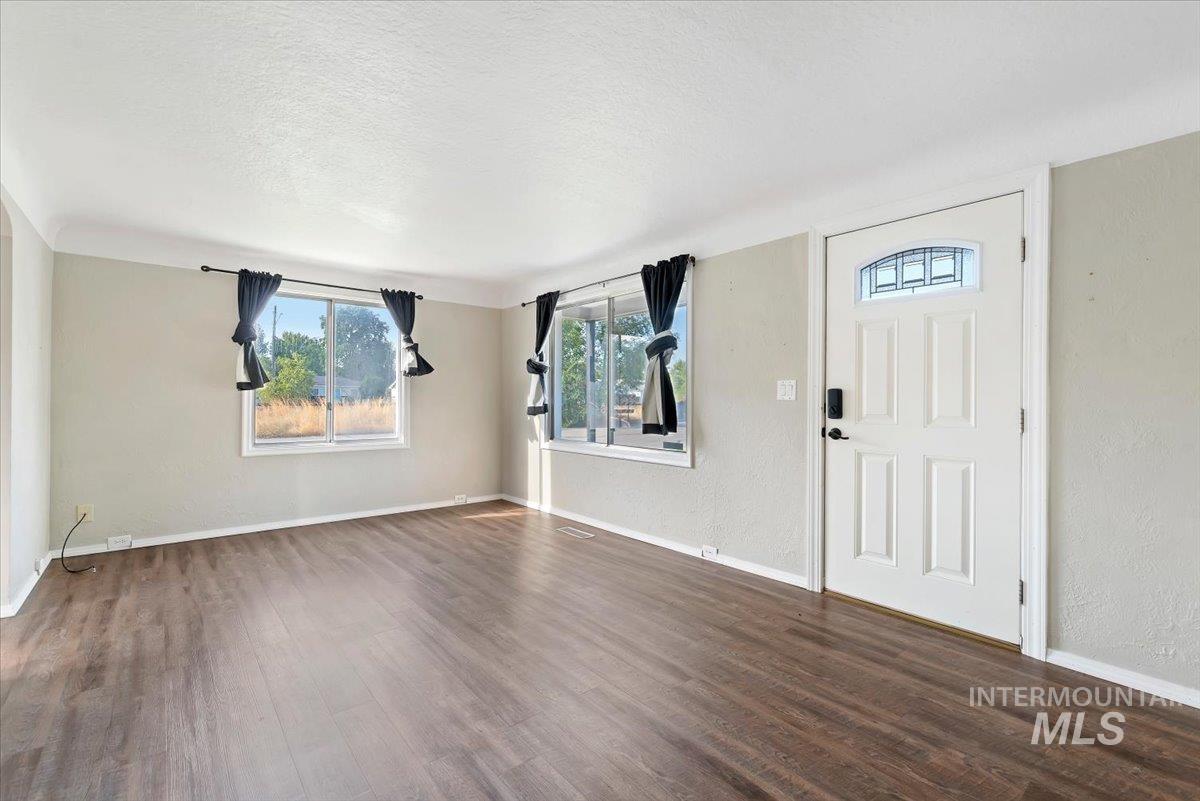 10 N Harrell St, Boise, Idaho 83706, 2 Bedrooms, 1 Bathroom, Residential For Sale, Price $399,000, 99001191