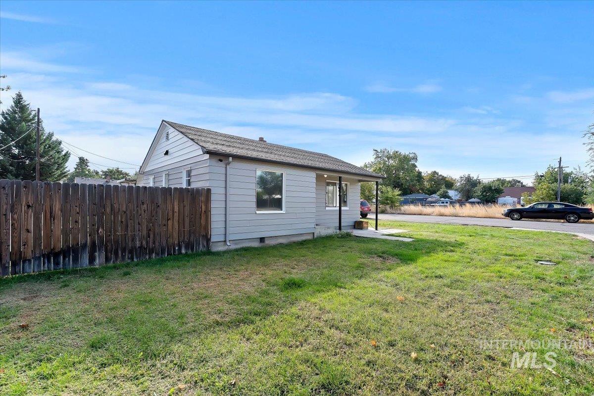 10 N Harrell St, Boise, Idaho 83706, 2 Bedrooms, 1 Bathroom, Residential For Sale, Price $399,000, 99001191