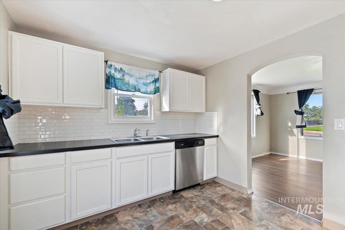 10 N Harrell St, Boise, Idaho 83706, 2 Bedrooms, 1 Bathroom, Residential For Sale, Price $399,000, 99001191