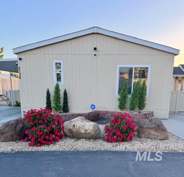 2108 E Blue Spruce Ln #188, Boise, Idaho 83716, 3 Bedrooms, 2 Bathrooms, Residential For Sale, Price $255,000, 99001193