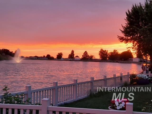 2108 E Blue Spruce Ln #188, Boise, Idaho 83716, 3 Bedrooms, 2 Bathrooms, Residential For Sale, Price $255,000, 99001193