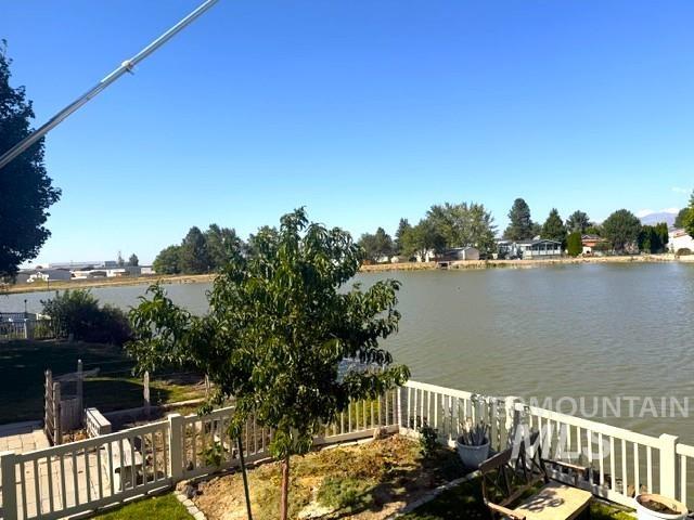 2108 E Blue Spruce Ln #188, Boise, Idaho 83716, 3 Bedrooms, 2 Bathrooms, Residential For Sale, Price $255,000, 99001193
