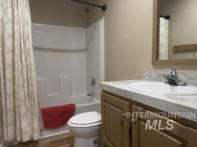 2108 E Blue Spruce Ln #188, Boise, Idaho 83716, 3 Bedrooms, 2 Bathrooms, Residential For Sale, Price $255,000, 99001193