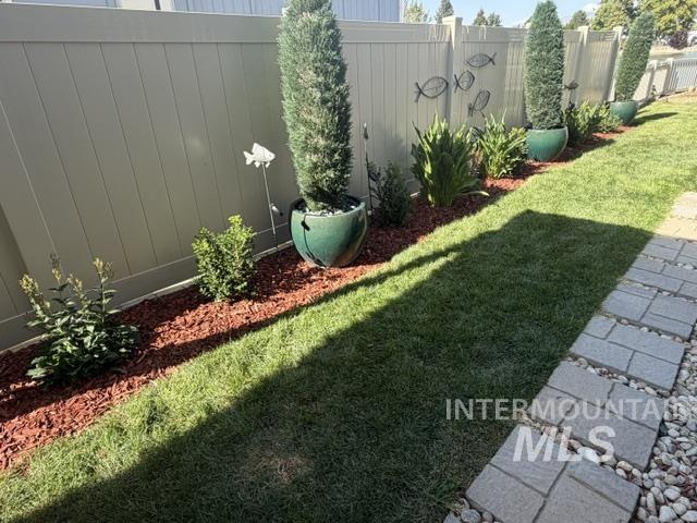 2108 E Blue Spruce Ln #188, Boise, Idaho 83716, 3 Bedrooms, 2 Bathrooms, Residential For Sale, Price $255,000, 99001193
