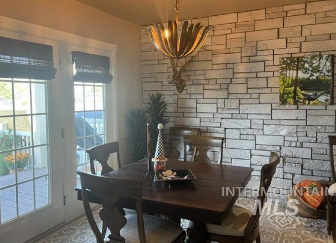 2108 E Blue Spruce Ln #188, Boise, Idaho 83716, 3 Bedrooms, 2 Bathrooms, Residential For Sale, Price $255,000, 99001193