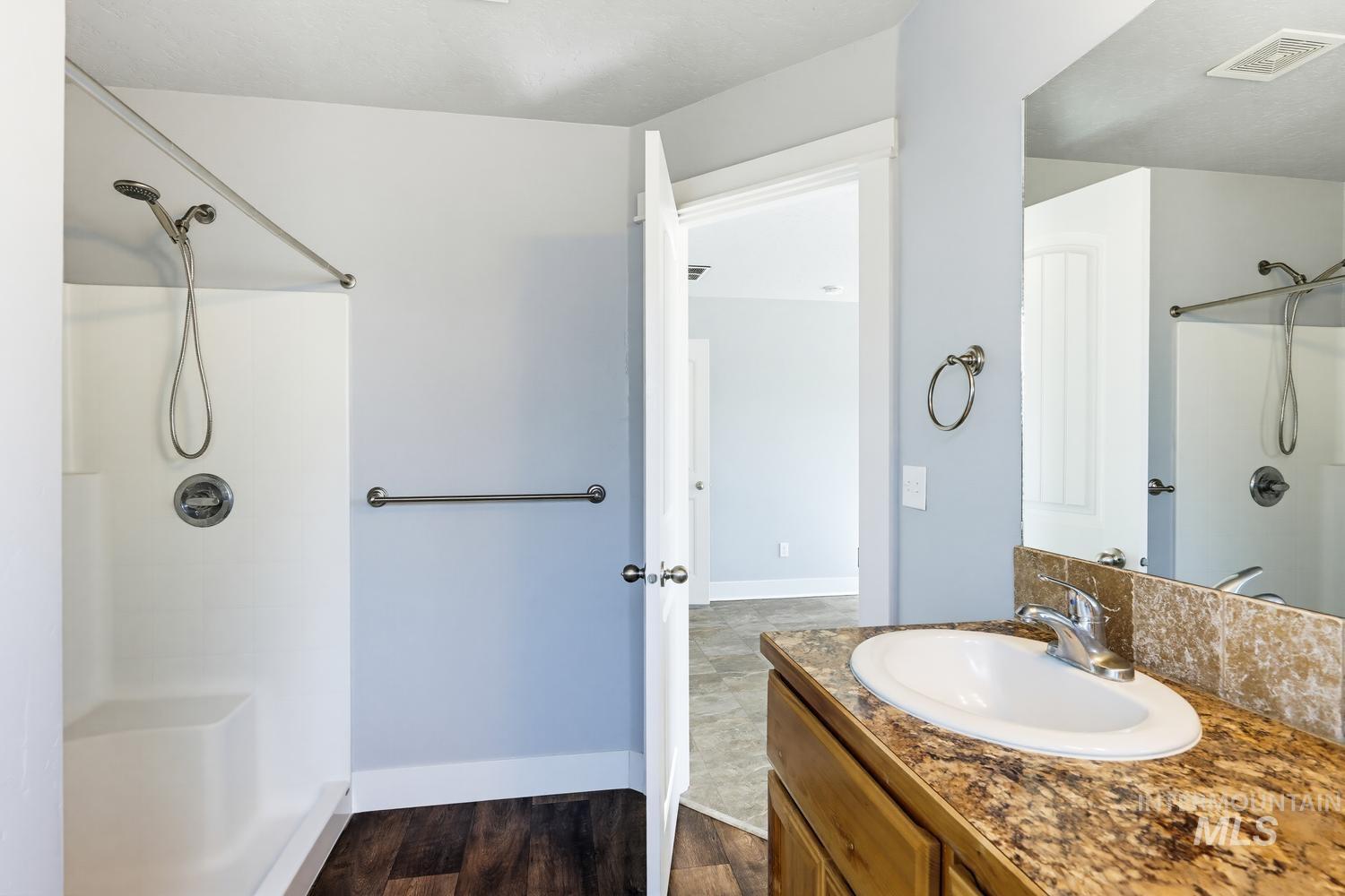 1121 Dittman Dr, Emmett, Idaho 83617, 3 Bedrooms, 2 Bathrooms, Residential For Sale, Price $369,000, 99001194