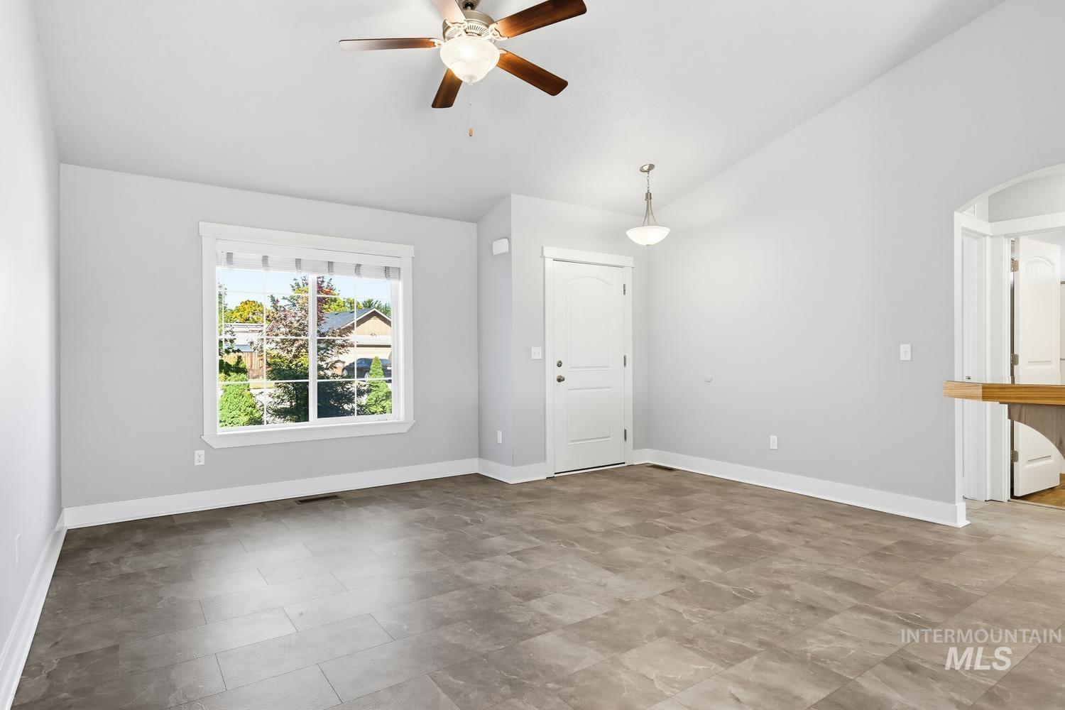 1121 Dittman Dr, Emmett, Idaho 83617, 3 Bedrooms, 2 Bathrooms, Residential For Sale, Price $369,000, 99001194